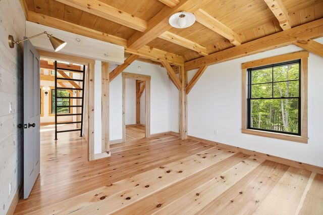19 Passaconway Road, Ossipee, NH 03814