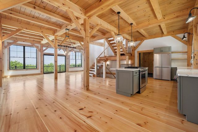 19 Passaconway Road, Ossipee, NH 03814