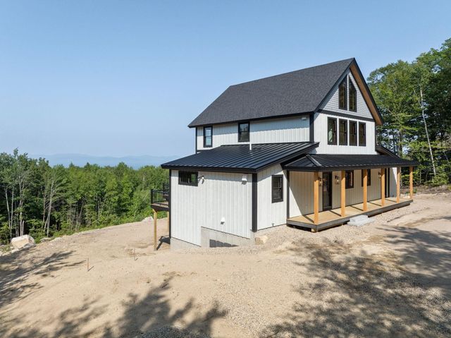 19 Passaconway Road, Ossipee, NH 03814