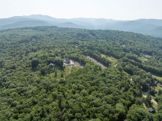 19 Passaconway Road, Ossipee, NH 03814
