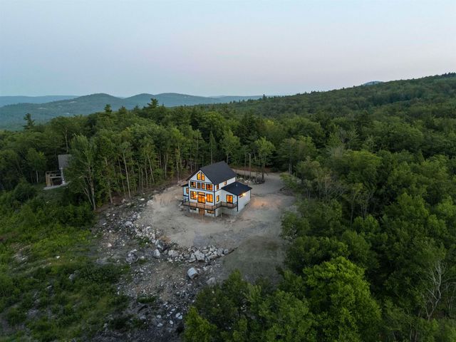 19 Passaconway Road, Ossipee, NH 03814