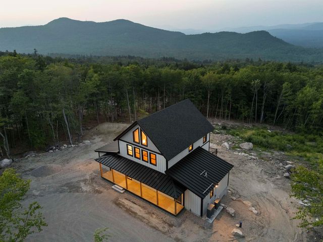 19 Passaconway Road, Ossipee, NH 03814