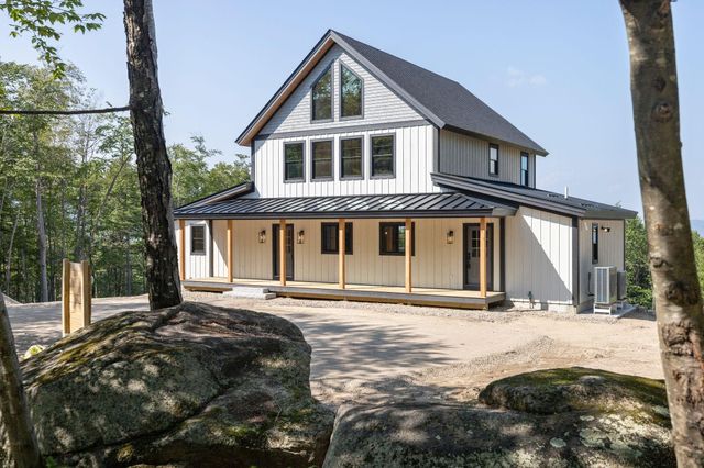 19 Passaconway Road, Ossipee, NH 03814