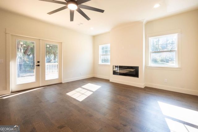 91 Sir Edward Teach, Midway, GA 31320