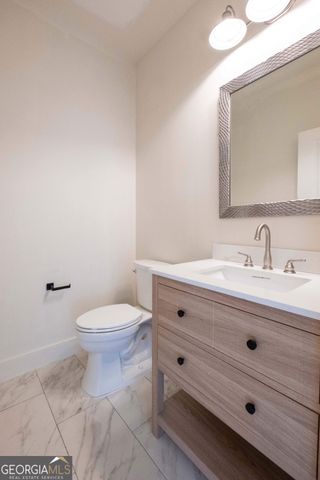 91 Sir Edward Teach, Midway, GA 31320