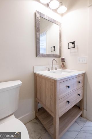 91 Sir Edward Teach, Midway, GA 31320