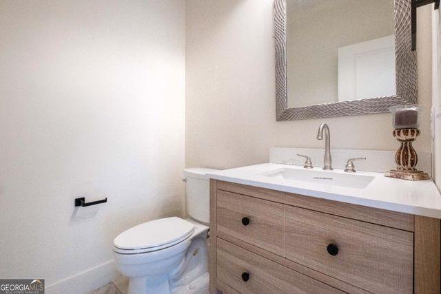 91 Sir Edward Teach, Midway, GA 31320