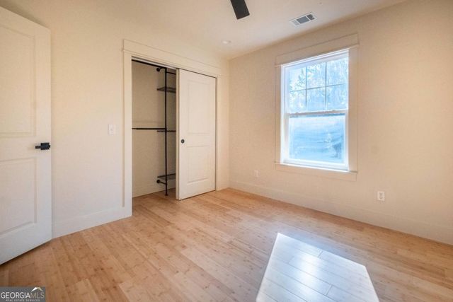 91 Sir Edward Teach, Midway, GA 31320