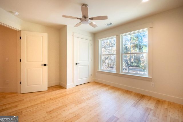 91 Sir Edward Teach, Midway, GA 31320