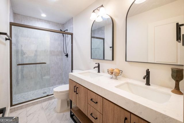 91 Sir Edward Teach, Midway, GA 31320