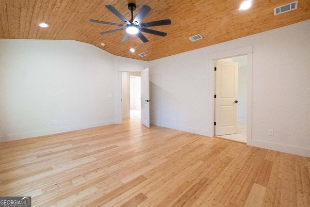 91 Sir Edward Teach, Midway, GA 31320