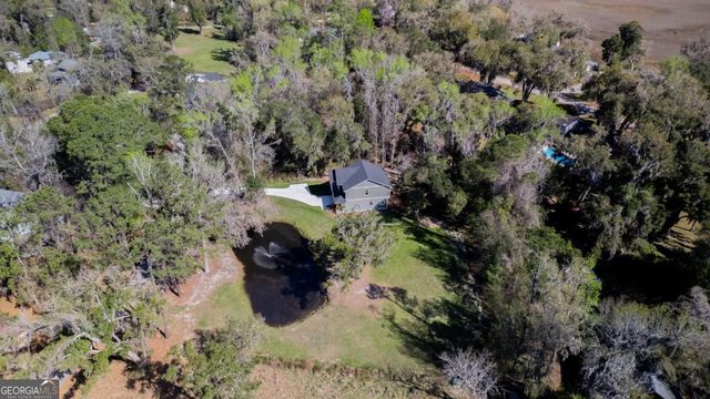 91 Sir Edward Teach, Midway, GA 31320