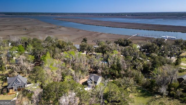 91 Sir Edward Teach, Midway, GA 31320