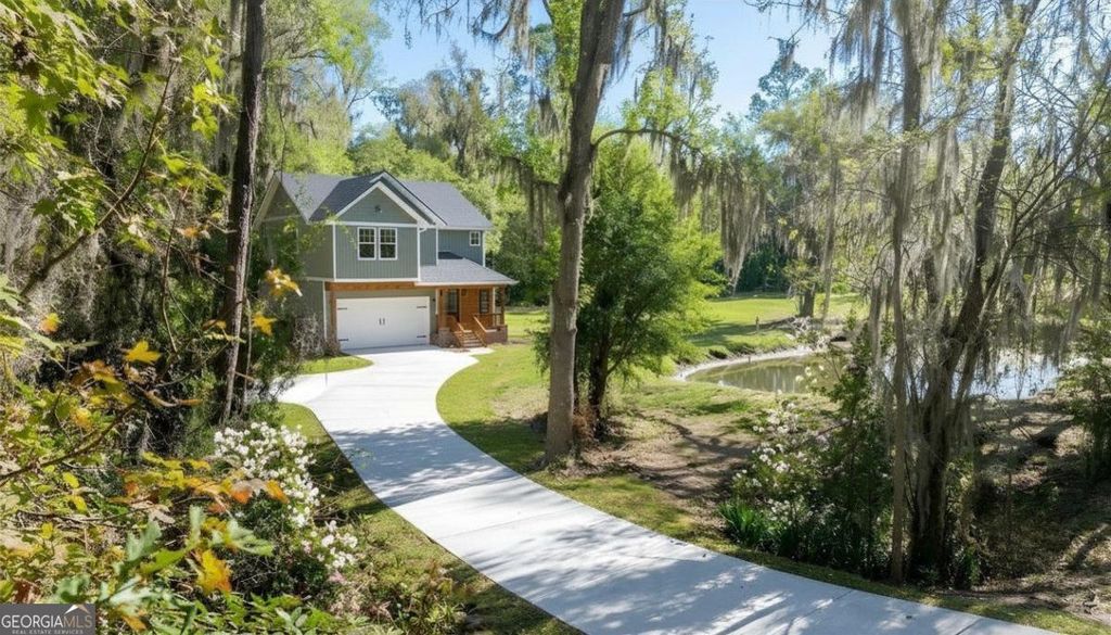 91 Sir Edward Teach, Midway, GA 31320