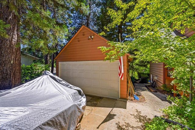 417 Chapel St, Grass Valley, CA 95945