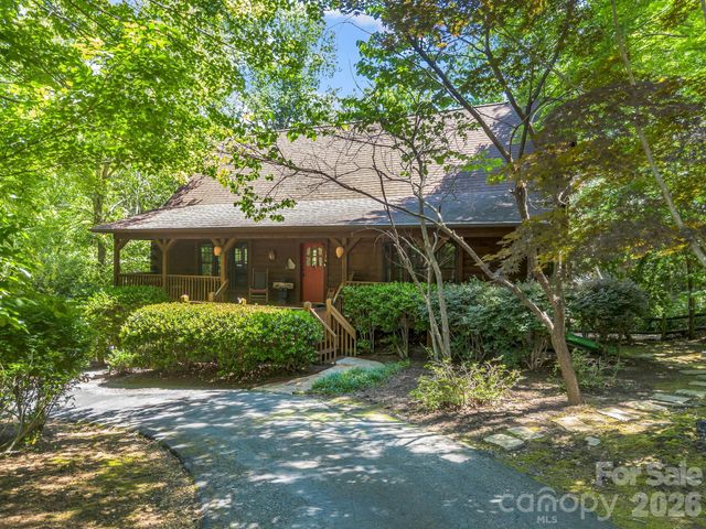 136 Dalton Court, Lake Lure, NC 28746
