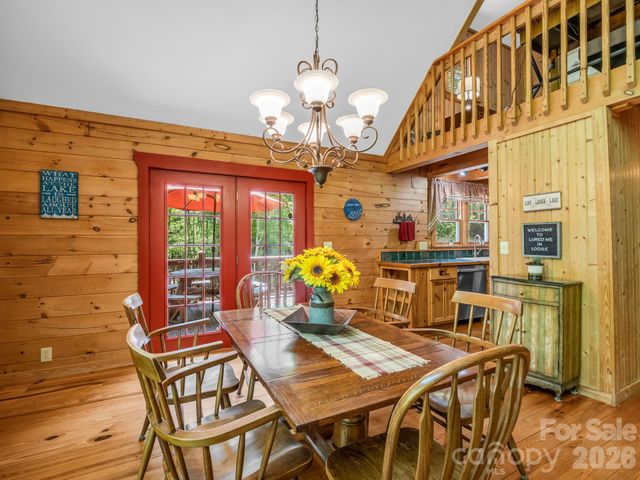136 Dalton Court, Lake Lure, NC 28746