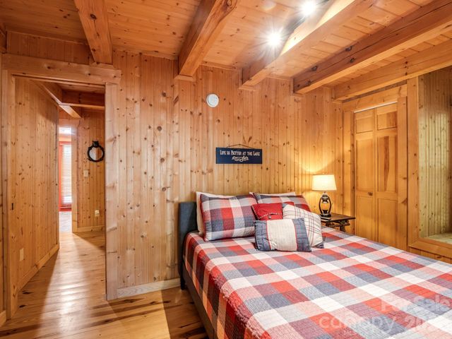 136 Dalton Court, Lake Lure, NC 28746
