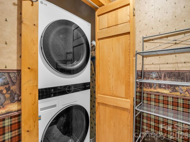136 Dalton Court, Lake Lure, NC 28746