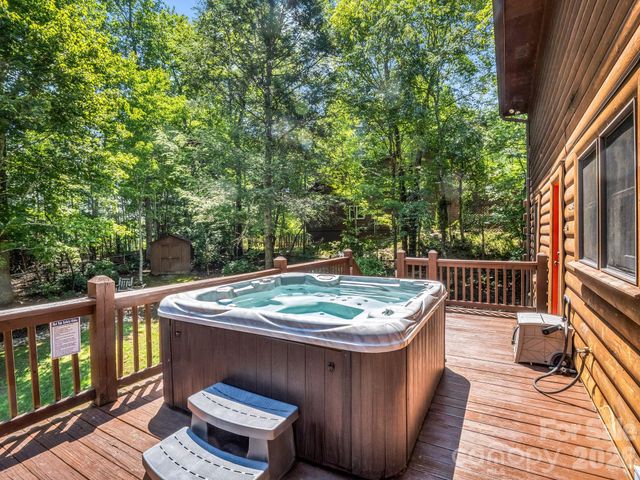 136 Dalton Court, Lake Lure, NC 28746