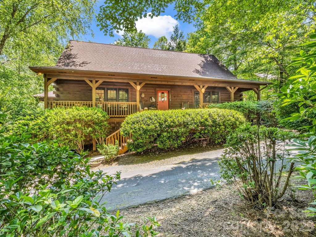136 Dalton Court, Lake Lure, NC 28746