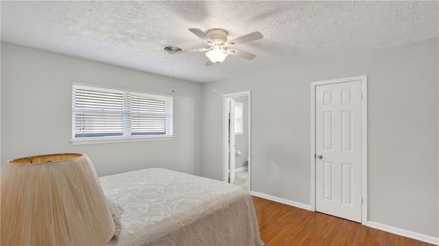 2319 Carter Creek Parkway, Bryan, TX 77802