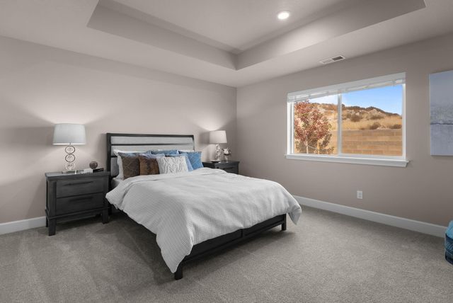 454 NW Monte Vista Avenue 127, Madras, OR 97741