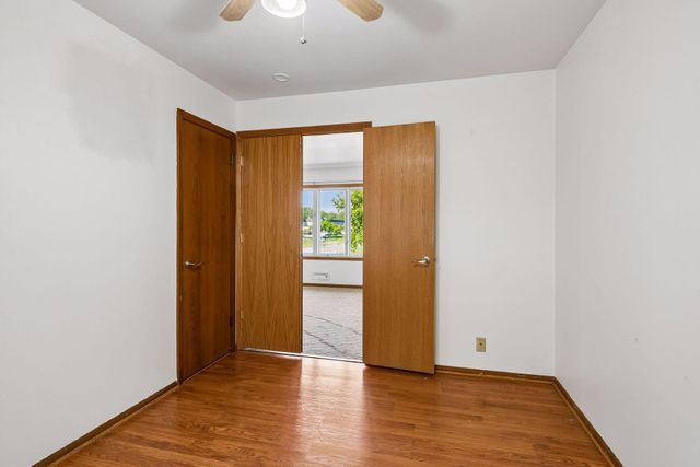 3032 Louisiana Avenue N, Crystal, MN 55427