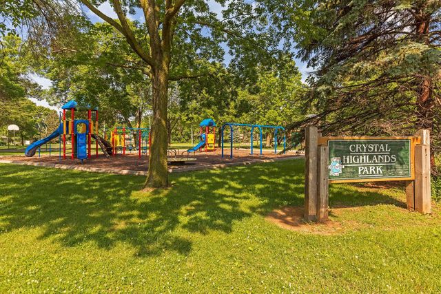 3032 Louisiana Avenue N, Crystal, MN 55427