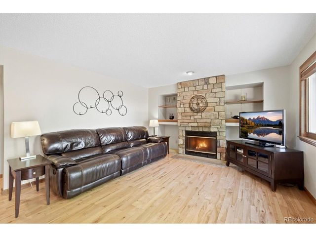2420 S Holman Cir, Lakewood, CO 80228