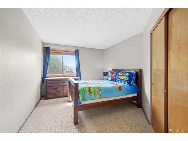 2420 S Holman Cir, Lakewood, CO 80228