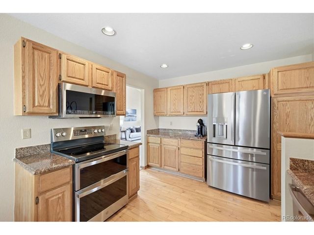 2420 S Holman Cir, Lakewood, CO 80228