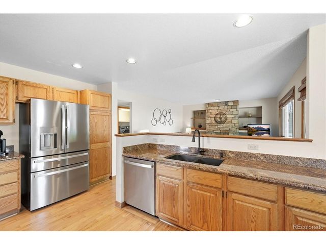 2420 S Holman Cir, Lakewood, CO 80228