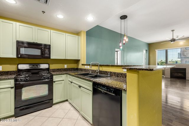 2302 N CENTRAL Avenue 311, Phoenix, AZ 85004