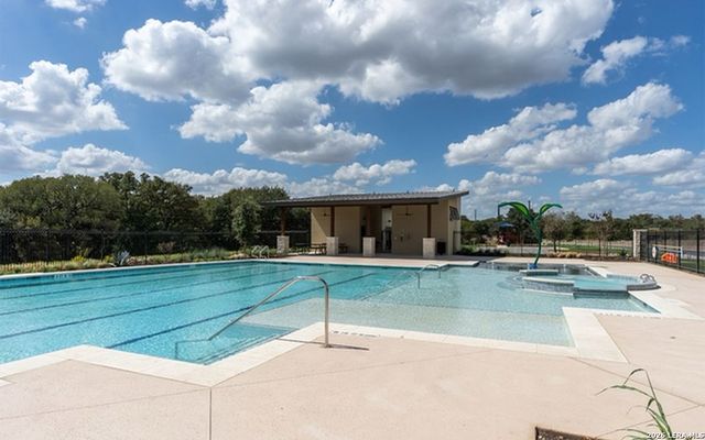 15346 Oceanus Dr, San Antonio, TX 78245