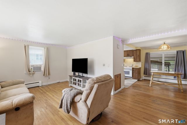 15 Lin Sal Street, Windsor Locks, CT 06096