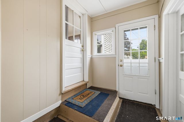 15 Lin Sal Street, Windsor Locks, CT 06096