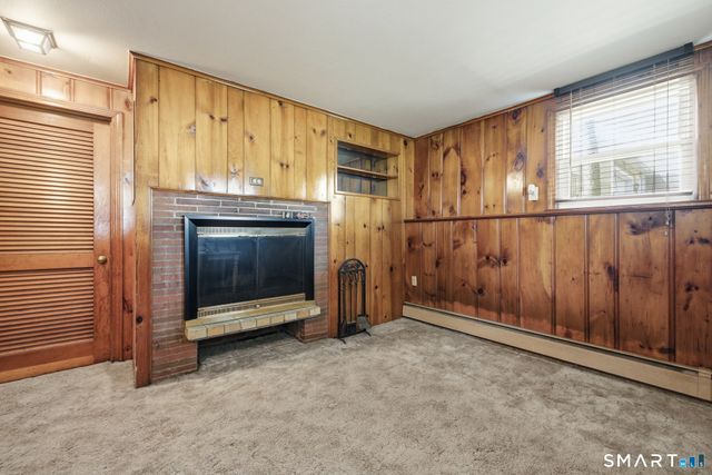 15 Lin Sal Street, Windsor Locks, CT 06096