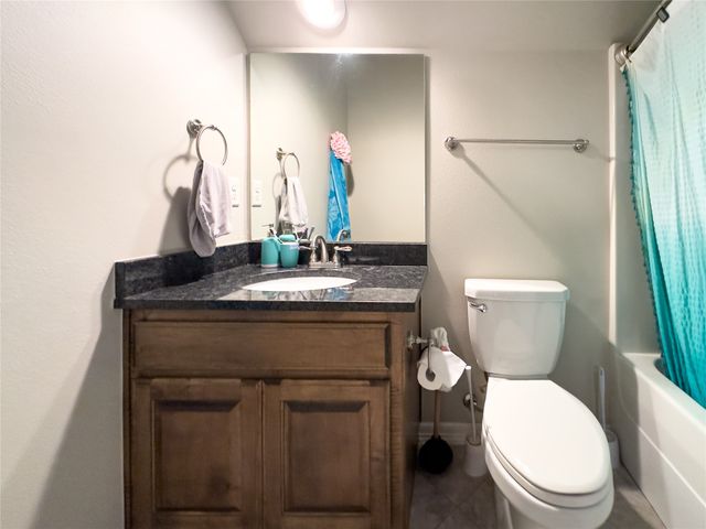 8004 S 13th Street, Broken Arrow, OK 74011