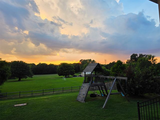 8004 S 13th Street, Broken Arrow, OK 74011