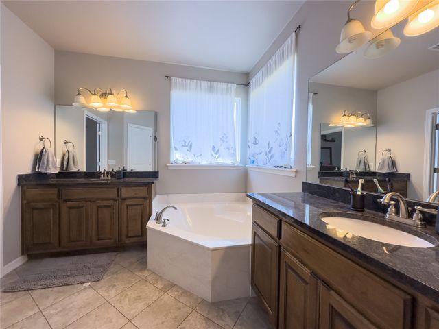 8004 S 13th Street, Broken Arrow, OK 74011