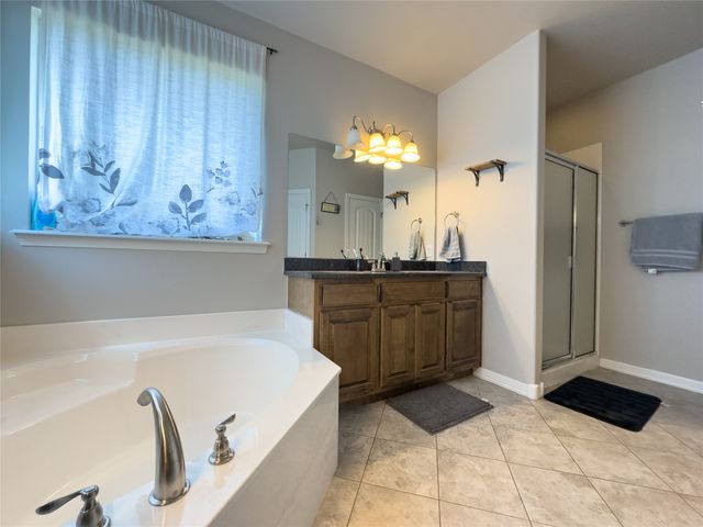 8004 S 13th Street, Broken Arrow, OK 74011