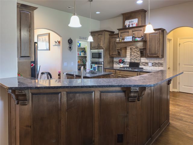 8004 S 13th Street, Broken Arrow, OK 74011