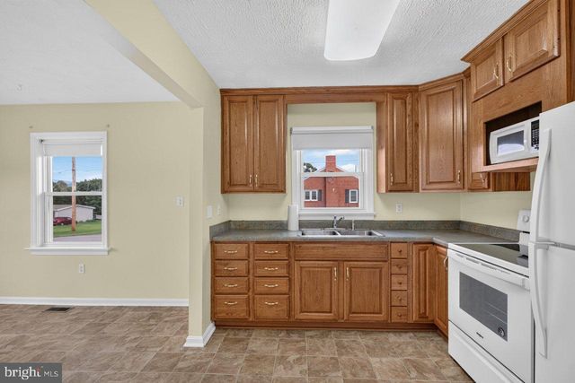 113 EIGHTH AVE, Luray, VA 22835