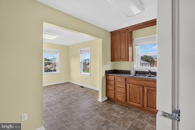 113 EIGHTH AVE, Luray, VA 22835