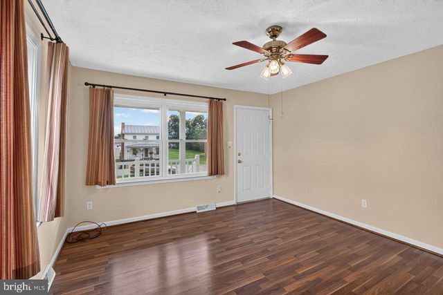 113 EIGHTH AVE, Luray, VA 22835