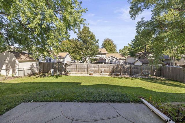 3728 Schuemann Drive, Bellevue, NE 68123