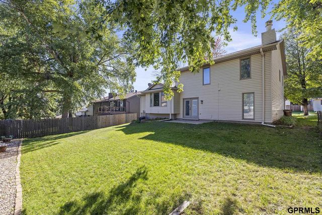 3728 Schuemann Drive, Bellevue, NE 68123