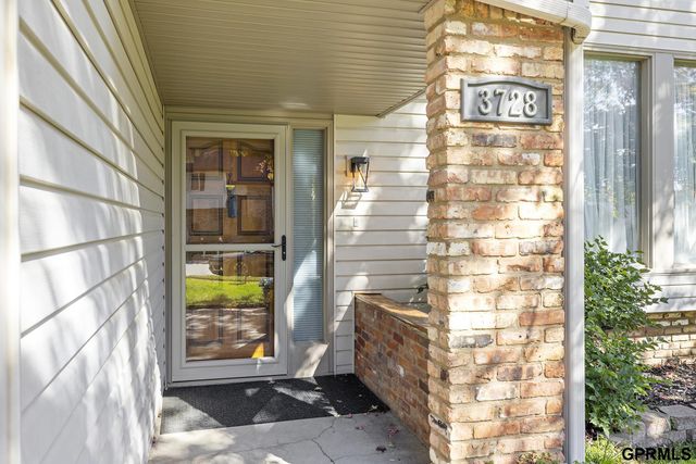 3728 Schuemann Drive, Bellevue, NE 68123