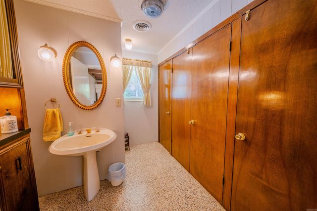 2780 Mimosa Avenue, Camden, AR 71701